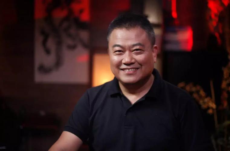 舌尖上的中国导演（舌尖上的中国导演简介与作品分析）