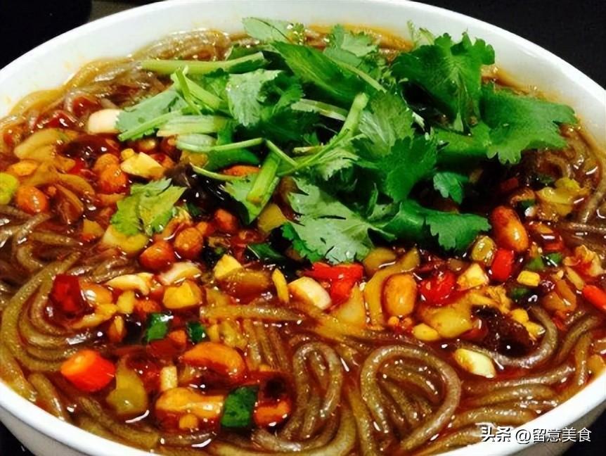 中国各地特色美食有哪些（10款深受欢迎的特色小吃）
