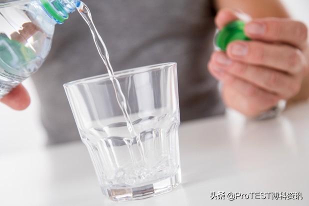 矿泉水过期了可以喝吗（过期的矿泉水会发生哪些变化）