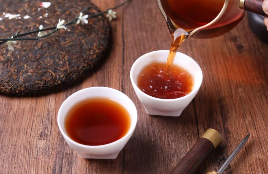 普洱是红茶还是绿茶（普洱茶属不属于六大茶类之一呢）
