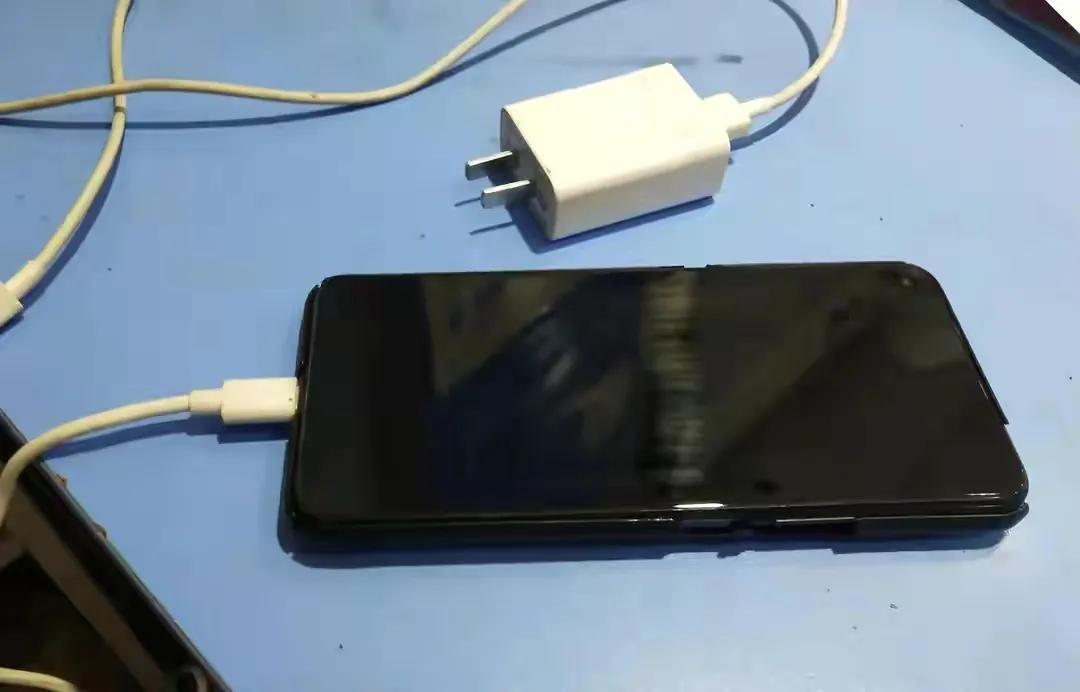 手机为什么充不进去电（手机无法充电的原因和解决方法）
