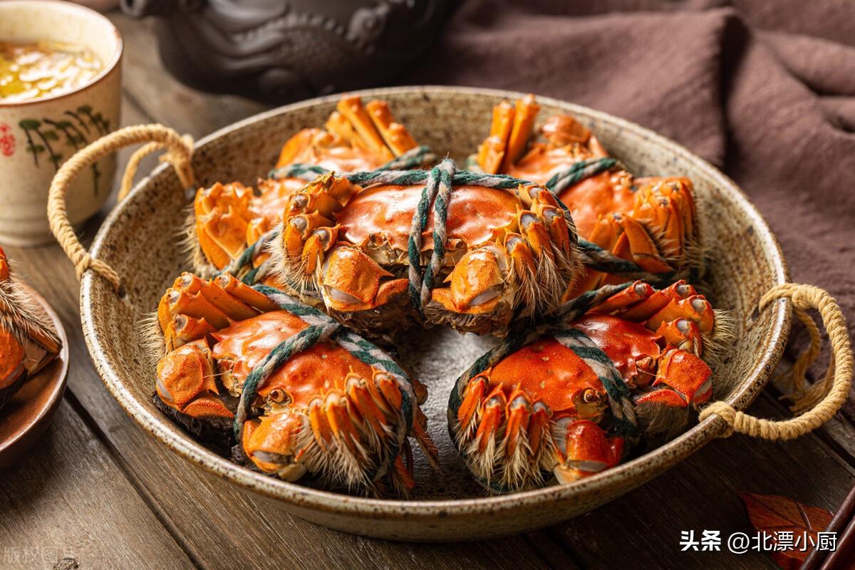 母蟹和公蟹的区别图解（购买螃蟹时需要注意哪些问题）