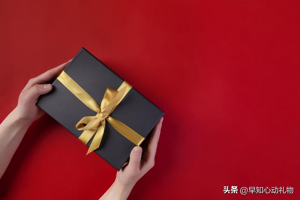 送男生生日礼物送什么好（4款深受男士喜欢的礼物类型）