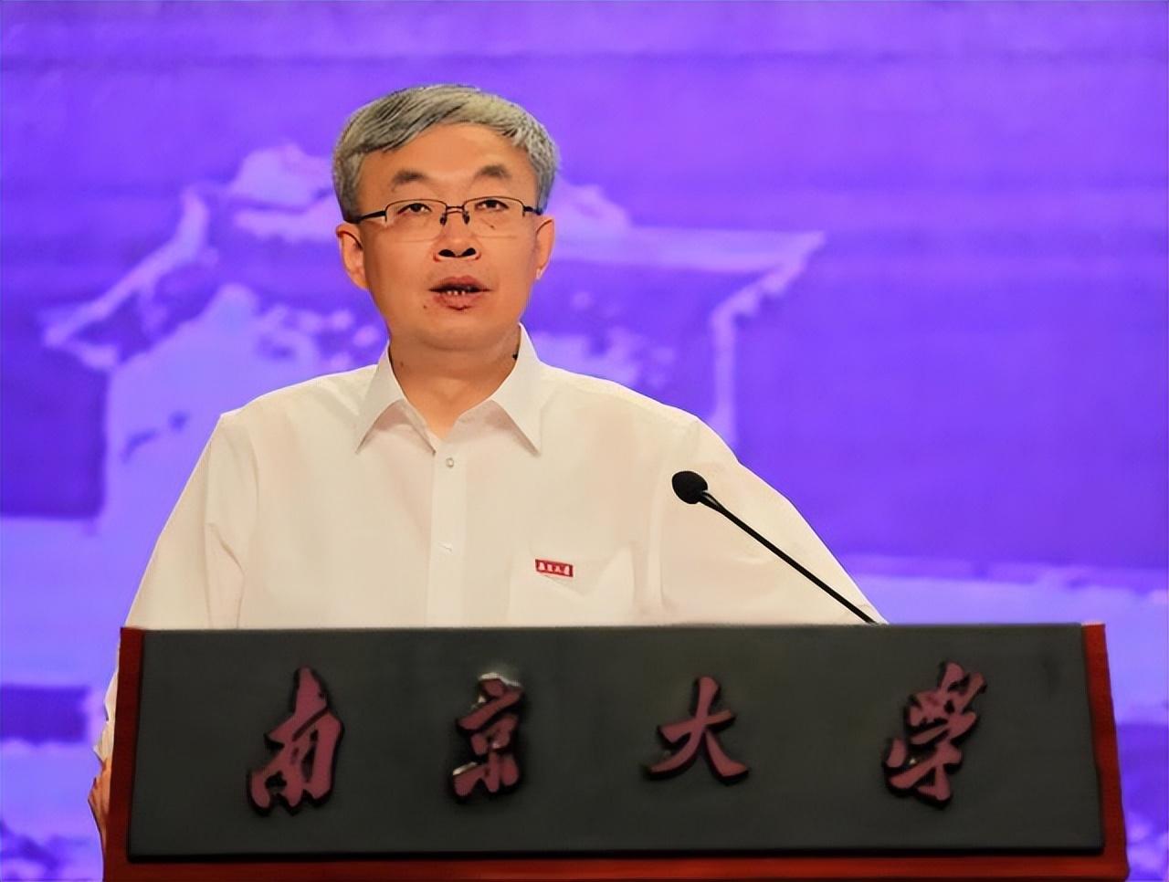 南京大学是985还是211学校（南京大学校长的级别）