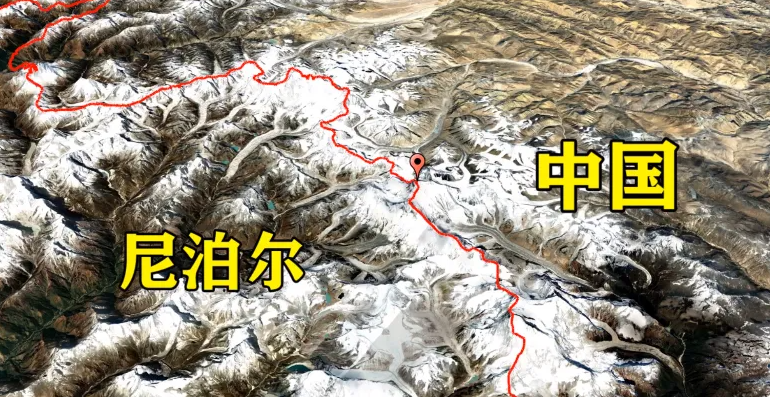 珠穆朗玛峰是哪个国家的（珠穆朗玛峰哪侧比较好攀登）