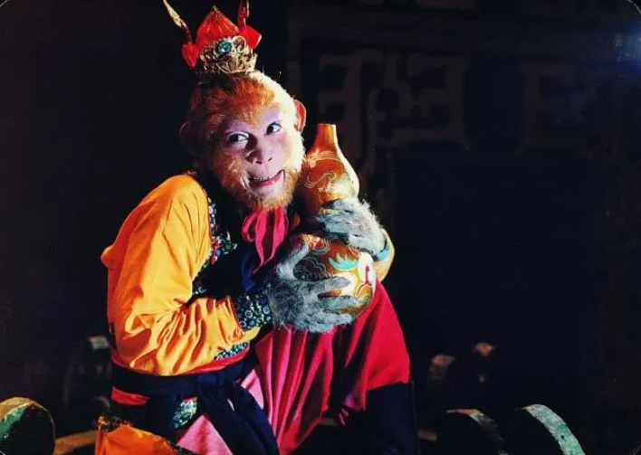 孙悟空的金箍棒有多重（为什么金箍棒是一万三千五百斤）