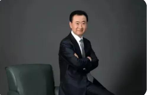 万达集团董事长个人简介（万达创始人王健林的创业历程）
