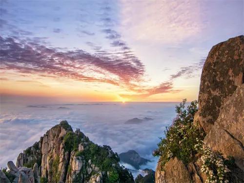五岳是哪五个（三山五岳种的五岳分别指的是什么山）