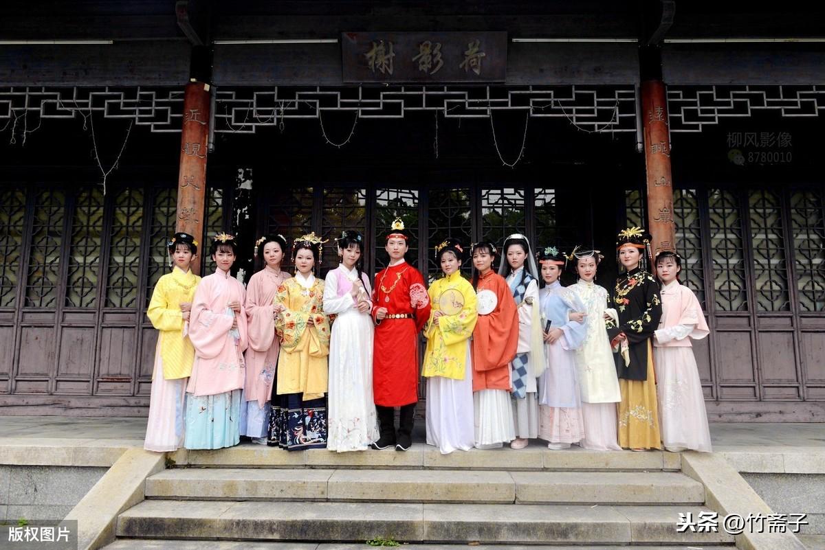林黛玉和贾宝玉是什么关系（林黛玉与贾宝玉是近亲吗）