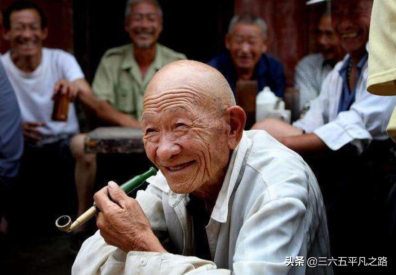 男怕穿靴女怕戴帽什么意思（这句俗语指的是男女关系吗）