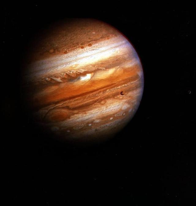太阳系八大行星大小排名（太阳系里哪颗行星最大呢）