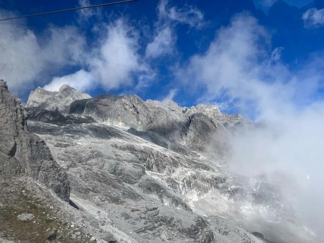 玉龙雪山十月份有雪吗（什么时间去玉龙雪山比较好）