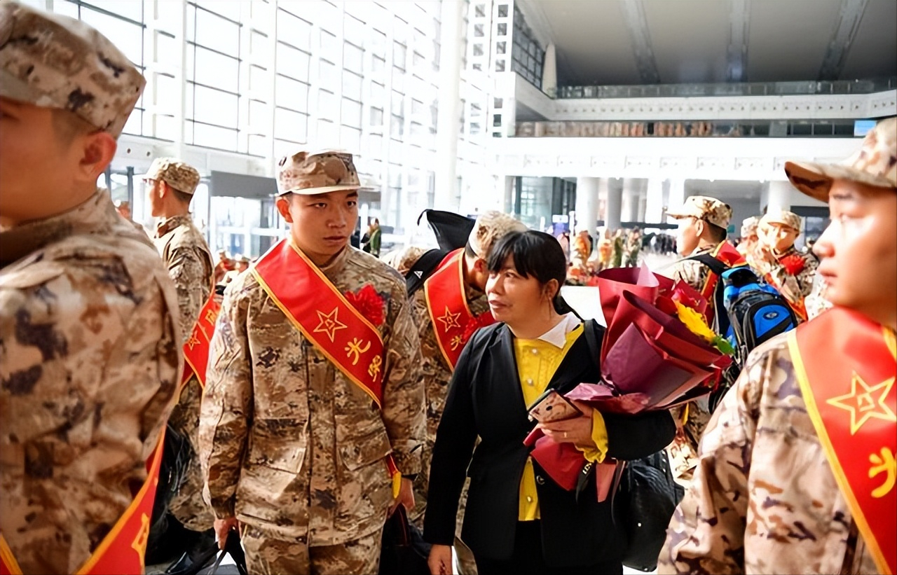 当兵的要求和条件（2023年下半年征兵有哪些好处）