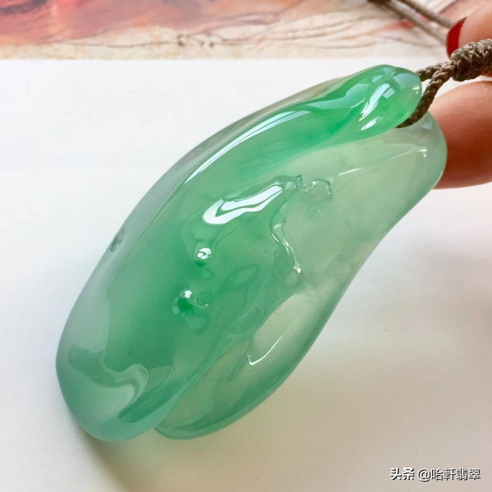 翡翠怎么区分好坏（新手在选择购买翡翠的时候有哪些技巧）