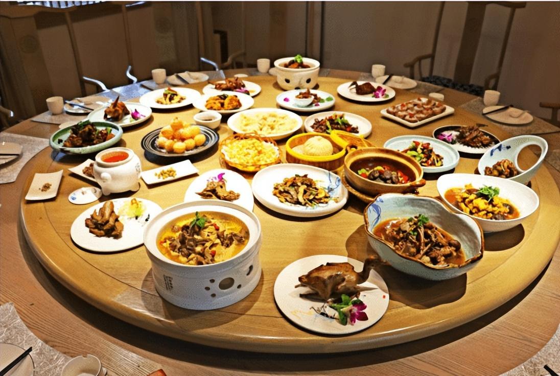 请客吃饭说话技巧（请客做东时客套话会讲吗记住3句行话）