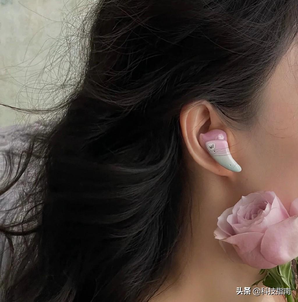 苹果蓝牙耳机一个响一个不响（蓝牙耳机只一个有声音原因）
