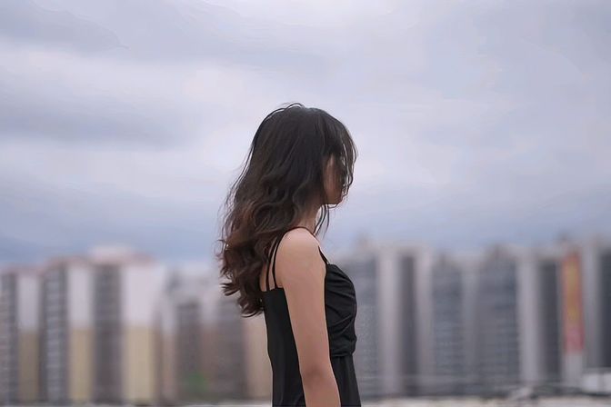 渣女的表现和典型特征（辨识渣女的方法和特点）