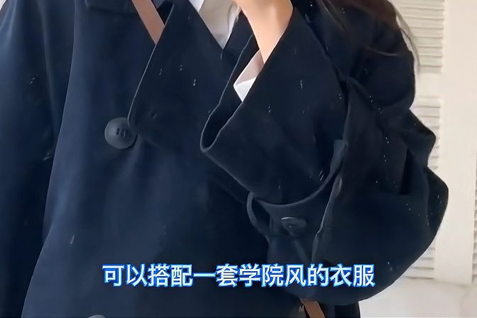 藏蓝色搭配什么颜色好看（传统和现代的色彩搭配技巧展示与解析）
