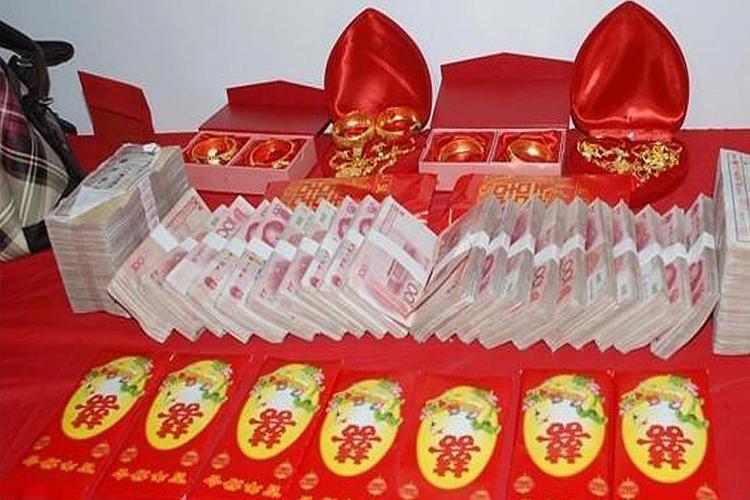 嫁妆是给男方还是女方（解答关于嫁妆的传统和现代习俗的疑问）
