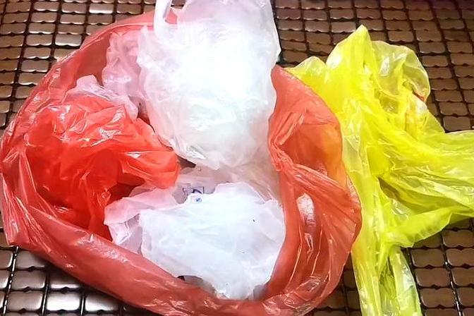 塑料袋是什么垃圾（揭秘塑料袋的分类）