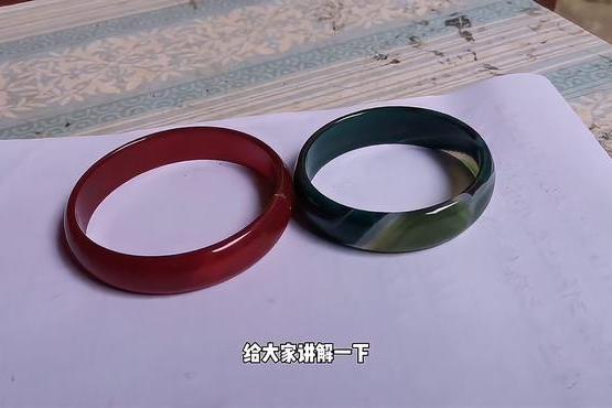 识别玛瑙手镯真假（教你如何鉴别玛瑙手镯的真伪）