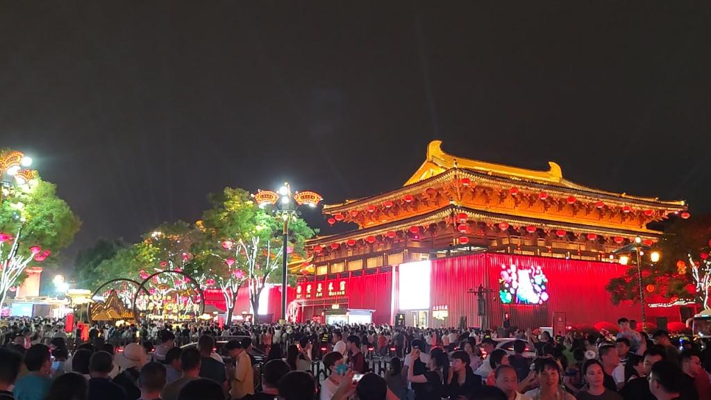 大唐不夜城攻略（提供游玩大唐不夜城的旅游攻略）
