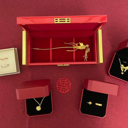 订婚三金的含义（三金指的是哪三样）