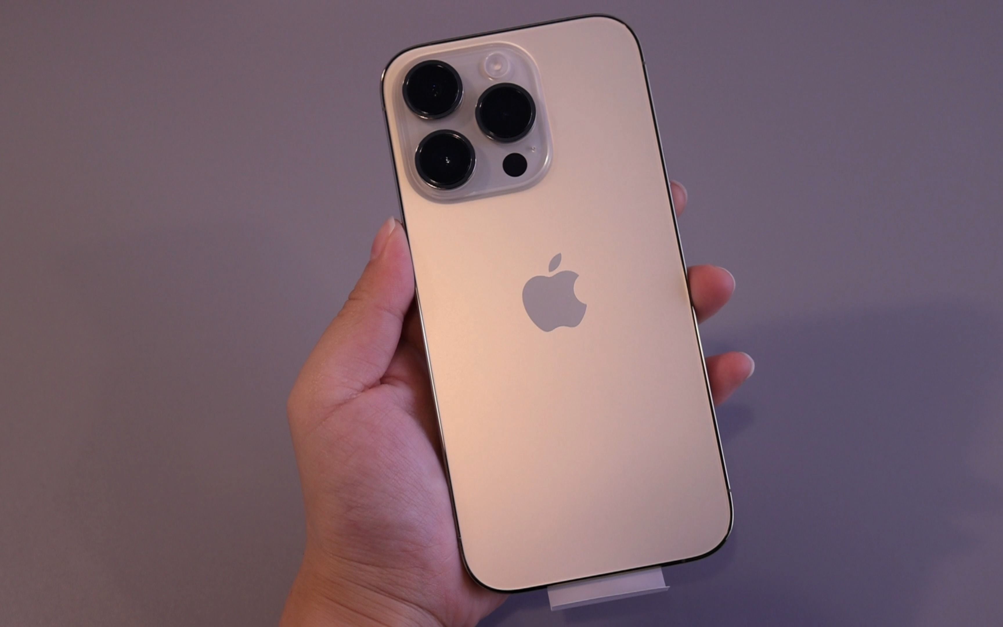 iPhone14续航性能考察（iPhone14的续航性能如何评价）