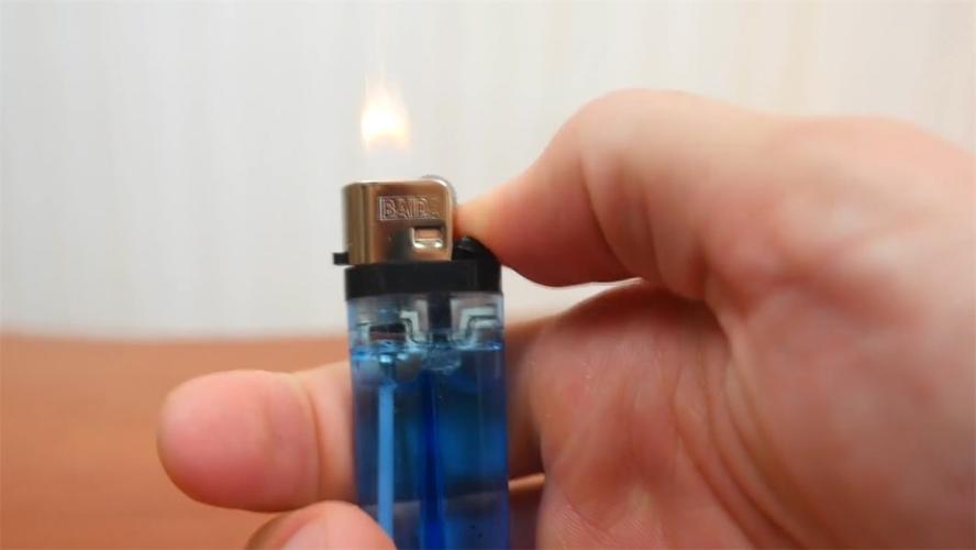 打火机液体成分是什么（解释打火机中液体的成分）