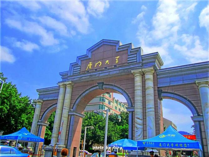 厦门景点攻略旅游（探索厦门旅游的热门景点和旅行攻略）