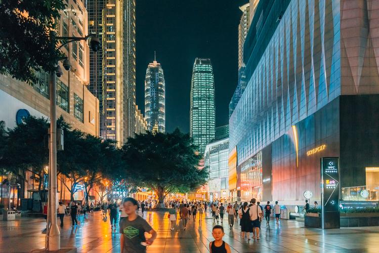 重庆旅游攻略必去景点（推荐重庆旅游必去的景点）