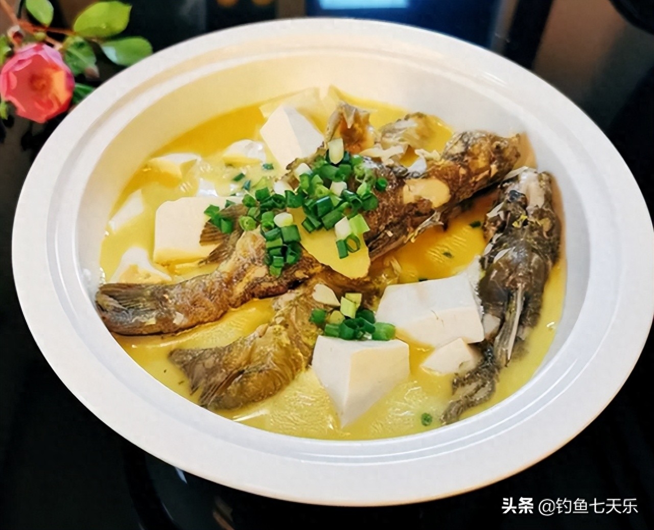 黄辣丁用什么饵料钓最好（夏季野钓黄辣丁的三种饵料）