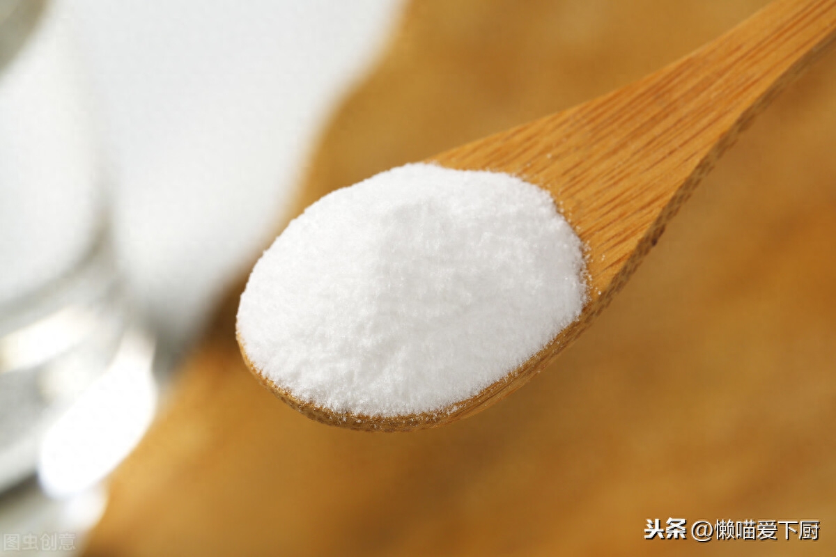 碱面和小苏打一样吗（小苏打与碱面的区别体现在哪些方面）