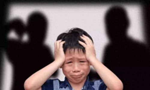 孩子爱哭怎么办怎样克制（正确应对孩子爱哭的处理方法）