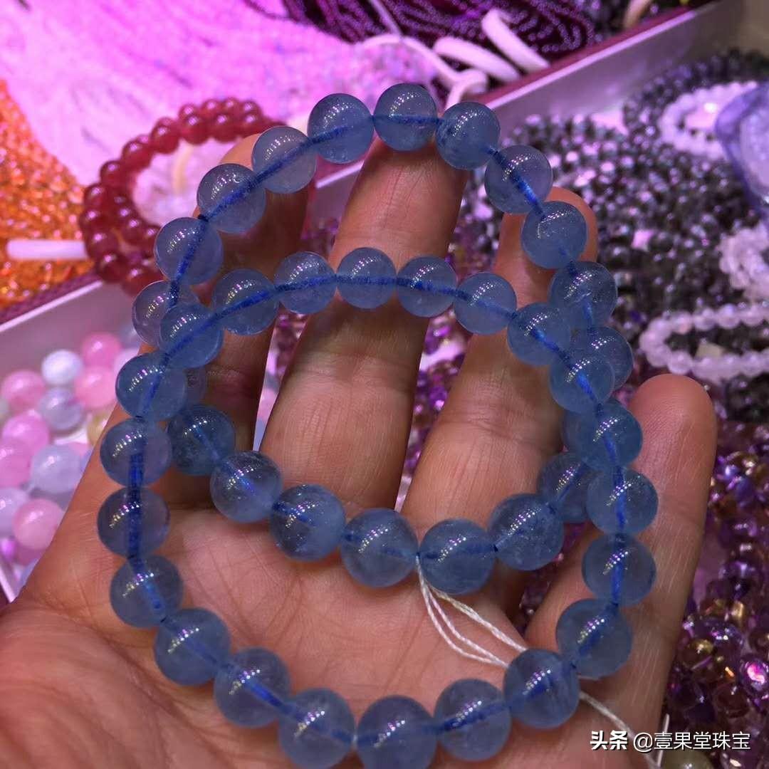 海蓝宝水晶有什么功效和作用（关于海蓝宝的神话故事）