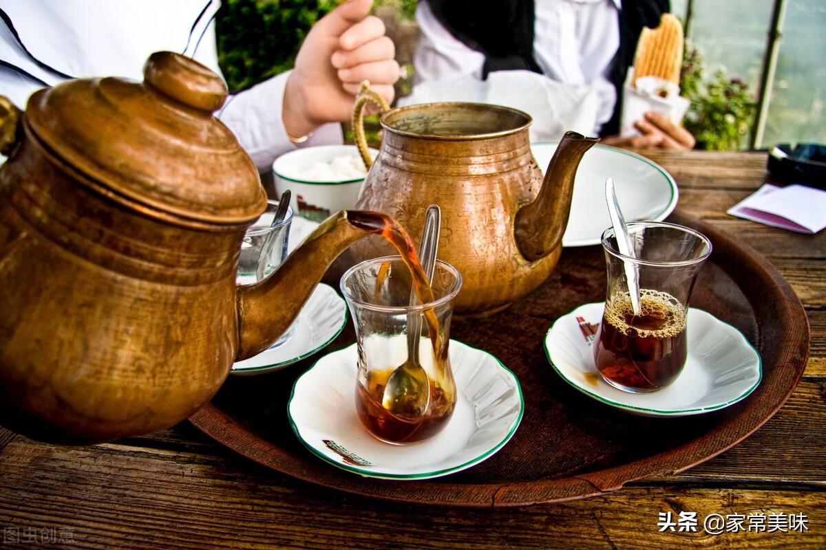 乌龙茶和绿茶的区别是什么（乌龙茶和绿茶有何不同）