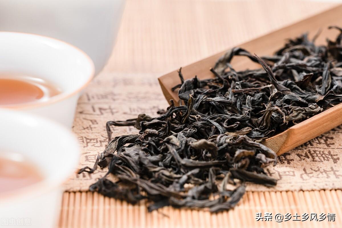 岩茶是什么茶类品种呢（岩茶的常见品种都有哪些呢）