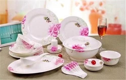 201不锈钢餐具安全吗（什么样的餐具是安全的呢）