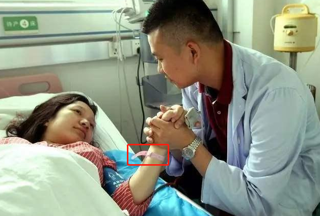 医院蓝色手环代表什么（医院准备不同颜色的手环有啥用）