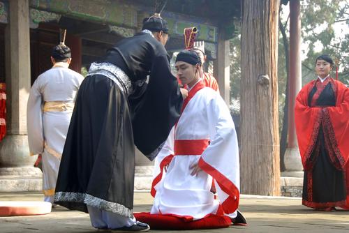 男子弱冠是什么年龄（古代男子是如何举行冠礼仪式的）