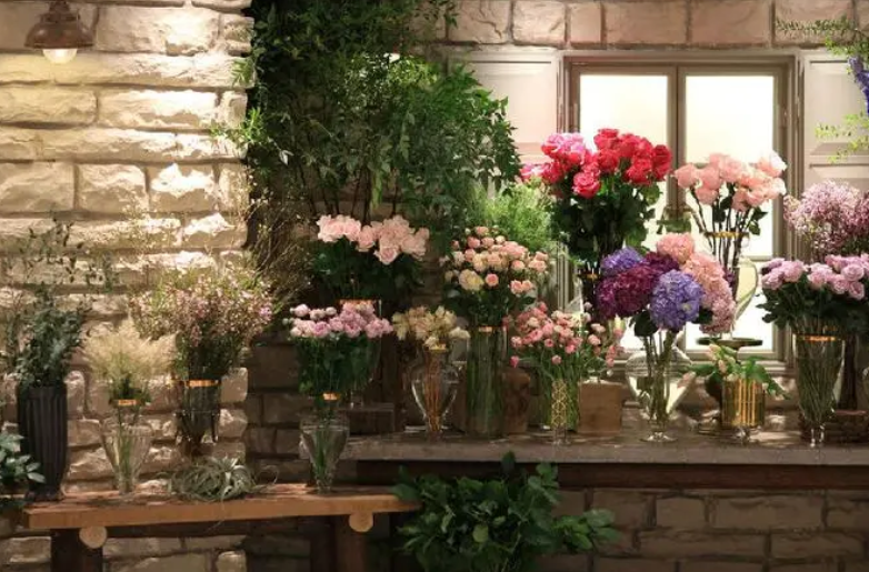 新手想开花店怎么入手（新手开花店需要做哪些准备）