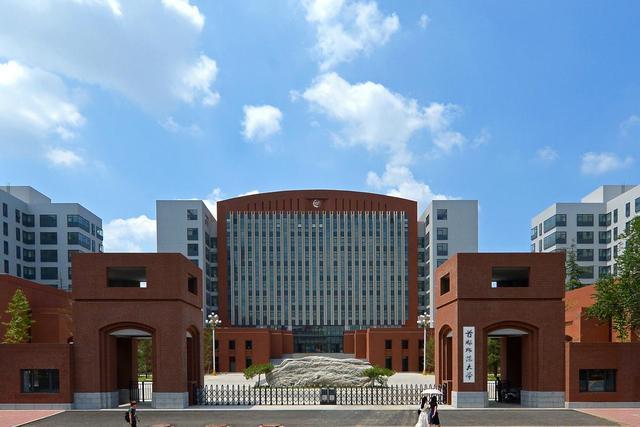 汉语言文学大学排名（中国语言文学2023年大学排行榜）